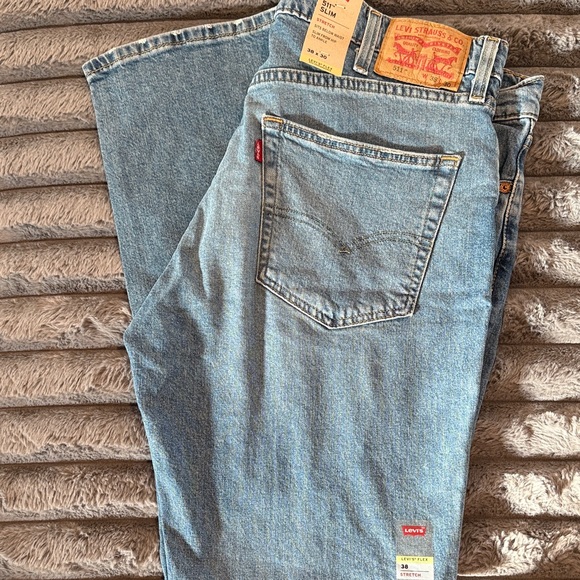 Levi's 511 Slim Fit Men's Denim Jeans - Picture 1 of 3